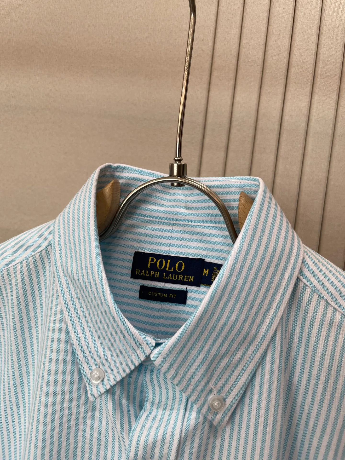 P220 🌸🌸🌸 POLO Ralph Lauren [High Quality] Classic shirt! The classic casual shirt made of pure cotton Oxford cloth has a unique design. It has a simple, clean and classic silhouette design. It is a versatile style that can be switched at will. The fabric feels soft and delicate, highly breathable, and is close to the skin and comfortable to wear. It can be worn alone as an inner layer. Its versatile performance is beyond your imagination! The upper body of the ready-to-wear is simple and classic yet elegant! Size:M-XXL
